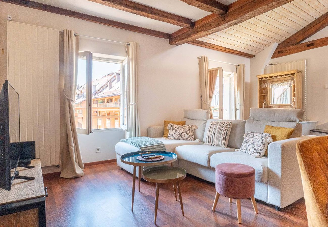 Appartement à Annecy - Sous le ciel d Annecy