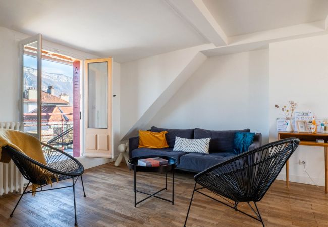 Appartement à Annecy - LA-HAUT