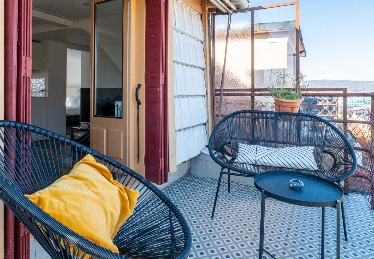 Appartement à Annecy - LA-HAUT