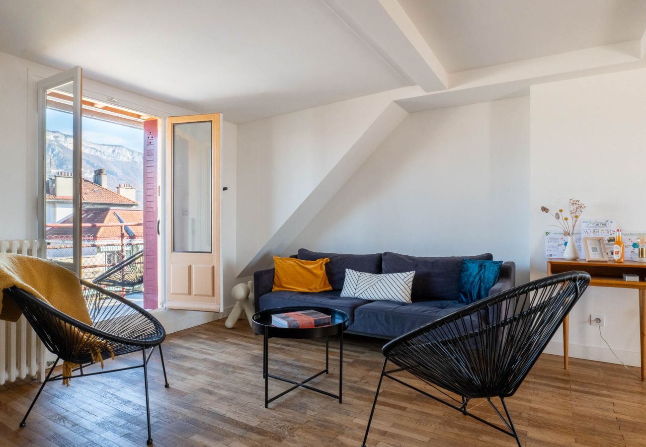 Appartement à Annecy - LA-HAUT