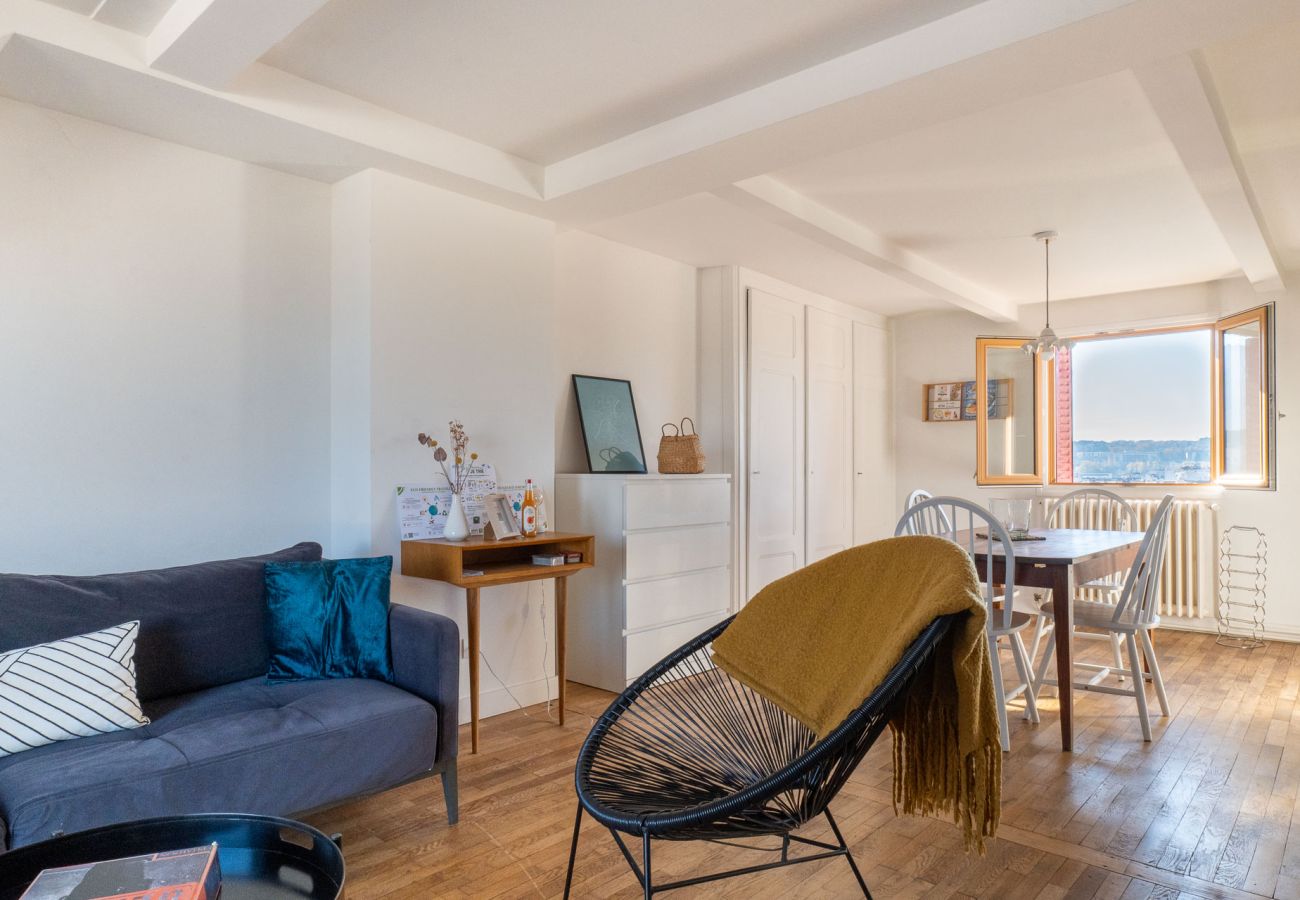 Appartement à Annecy - LA-HAUT