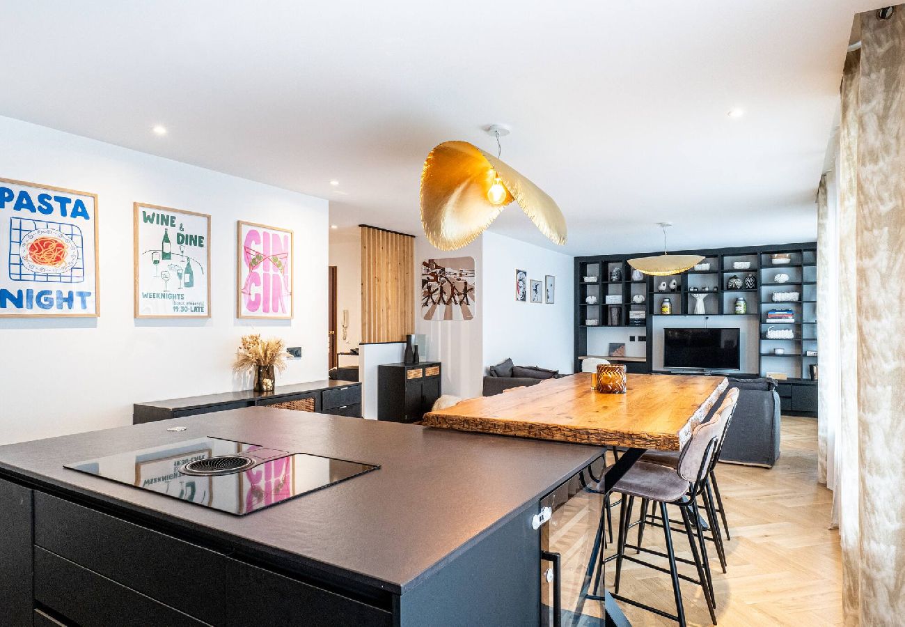 Appartement à Annecy - AVA´necy - Rue piétonne - proche Haras et lac