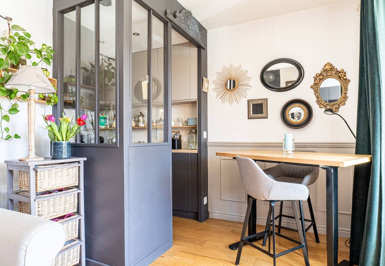 Appartement à Annecy-le-Vieux - Le Cocon des Ecureuils-Parking-Terrasse-Proche Lac