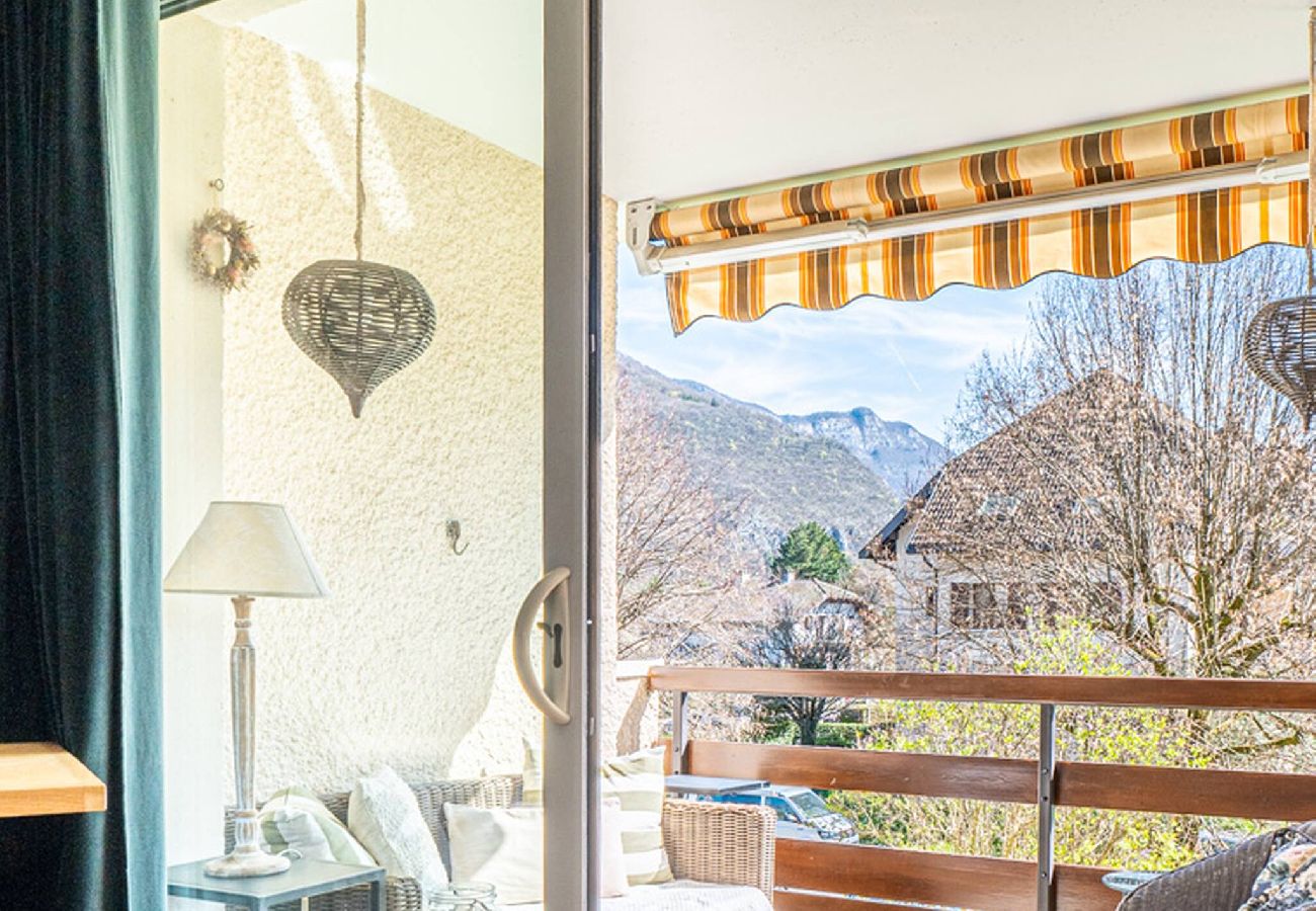 Appartement à Annecy-le-Vieux - Le Cocon des Ecureuils-Parking-Terrasse-Proche Lac