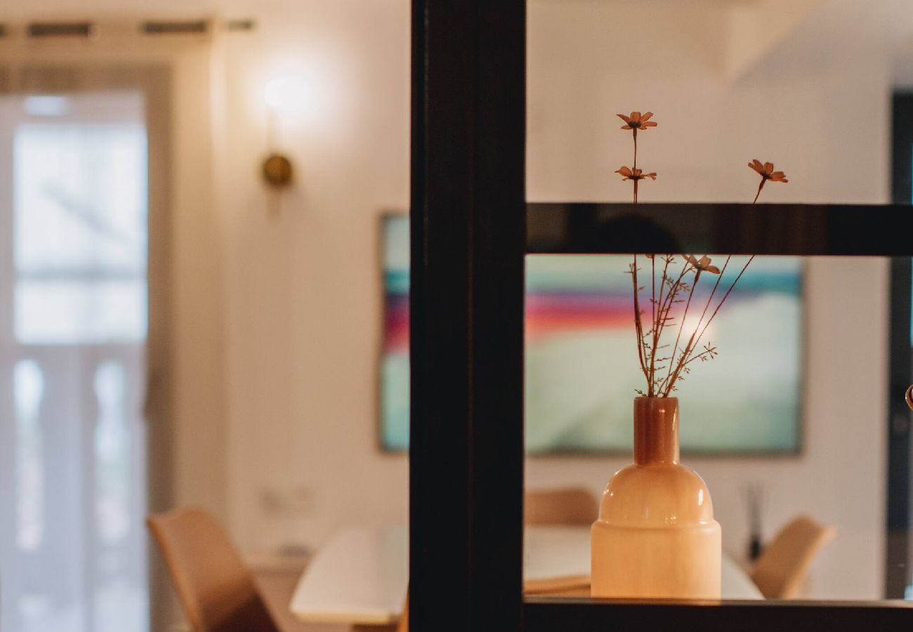 Appartement à Annecy - La Vie en Rose - Luxe, calme & hypercentre - 3*