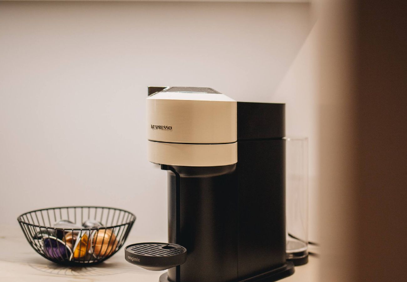 Appartement à Annecy - La Vie en Rose - Luxe, calme & hypercentre - 3*