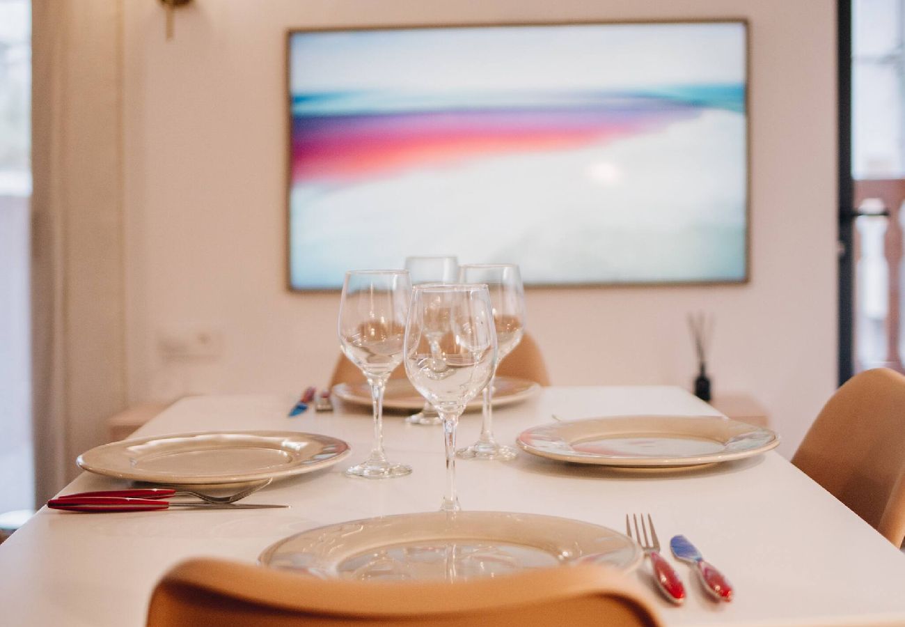 Appartement à Annecy - La Vie en Rose - Luxe, calme & hypercentre - 3*