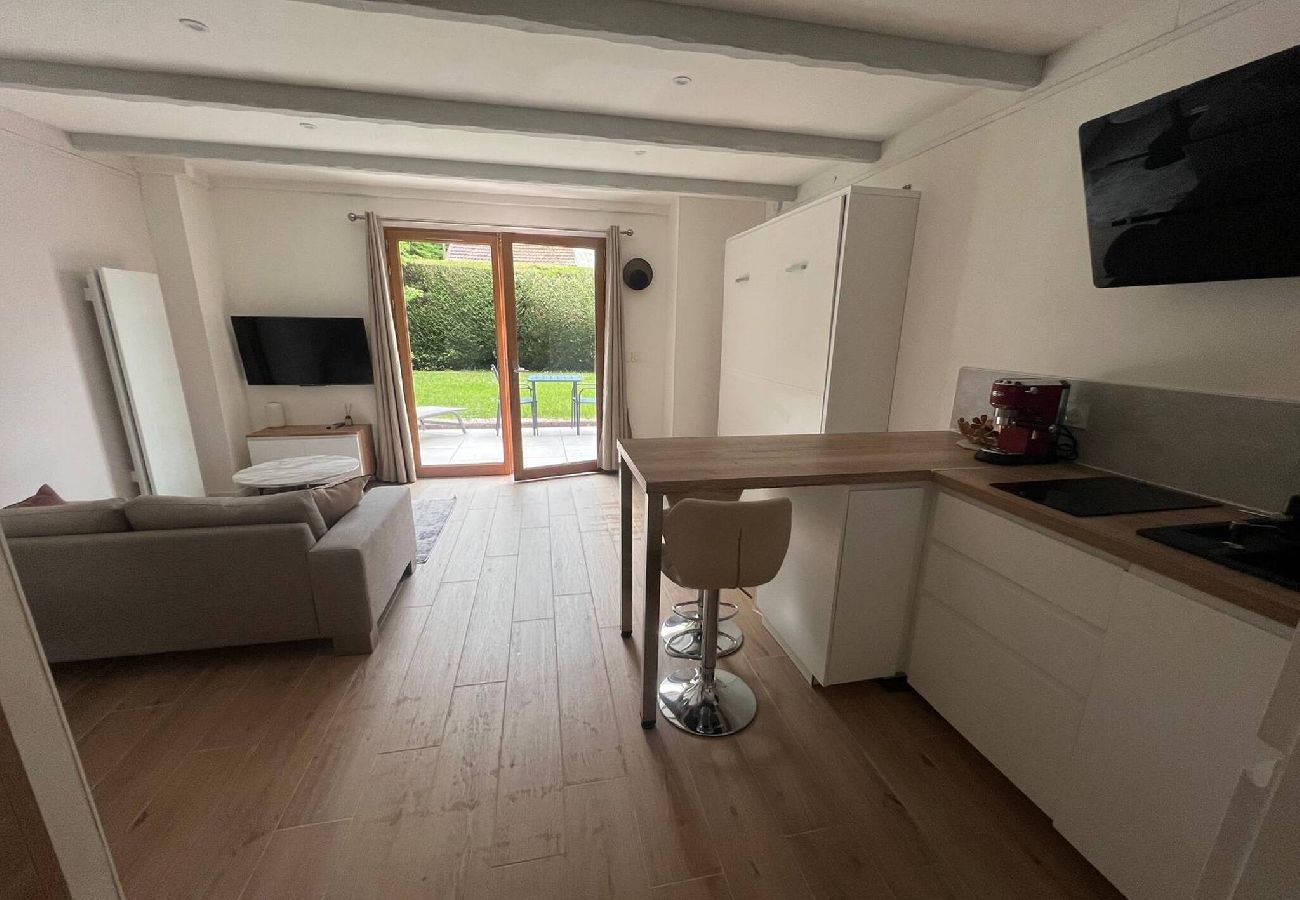 Studio à Annecy - Charmant studio, près du lac