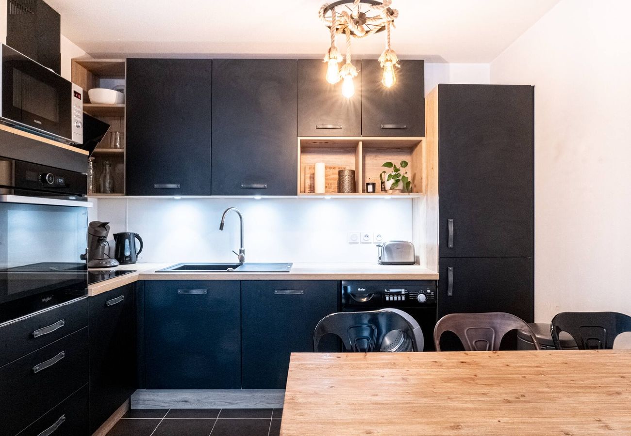 Appartement à Annecy - Annecy Elégance - chambre - parking