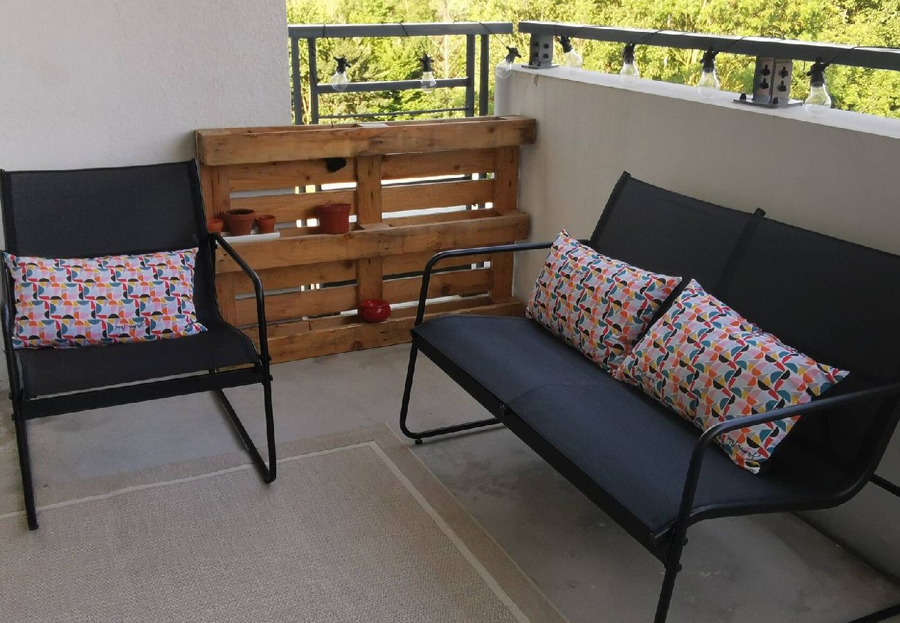 Appartement à Annecy - Annecy Elégance - chambre - parking